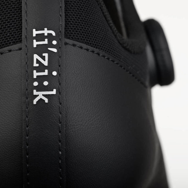 Fizik Vento - נעלי רכיבה כביש