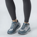 SALOMON Ultra Glide - נעלי ריצה משולבות נשים