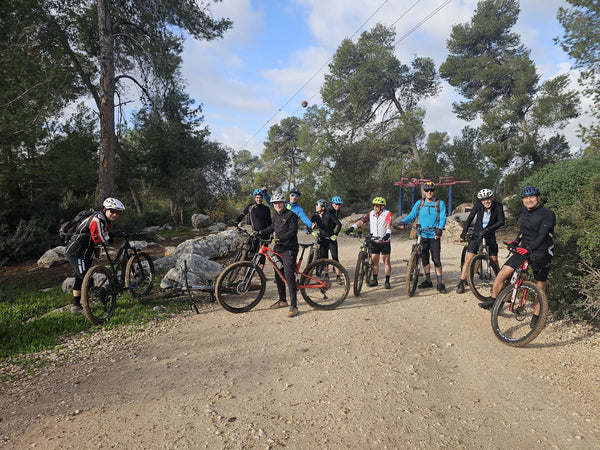 ביום גשום ללא בוץ עם איל