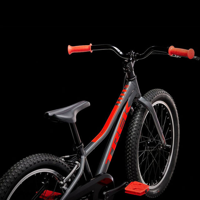 אופניים עם מעצור רגל Trek Precaliber 20 CST 2023